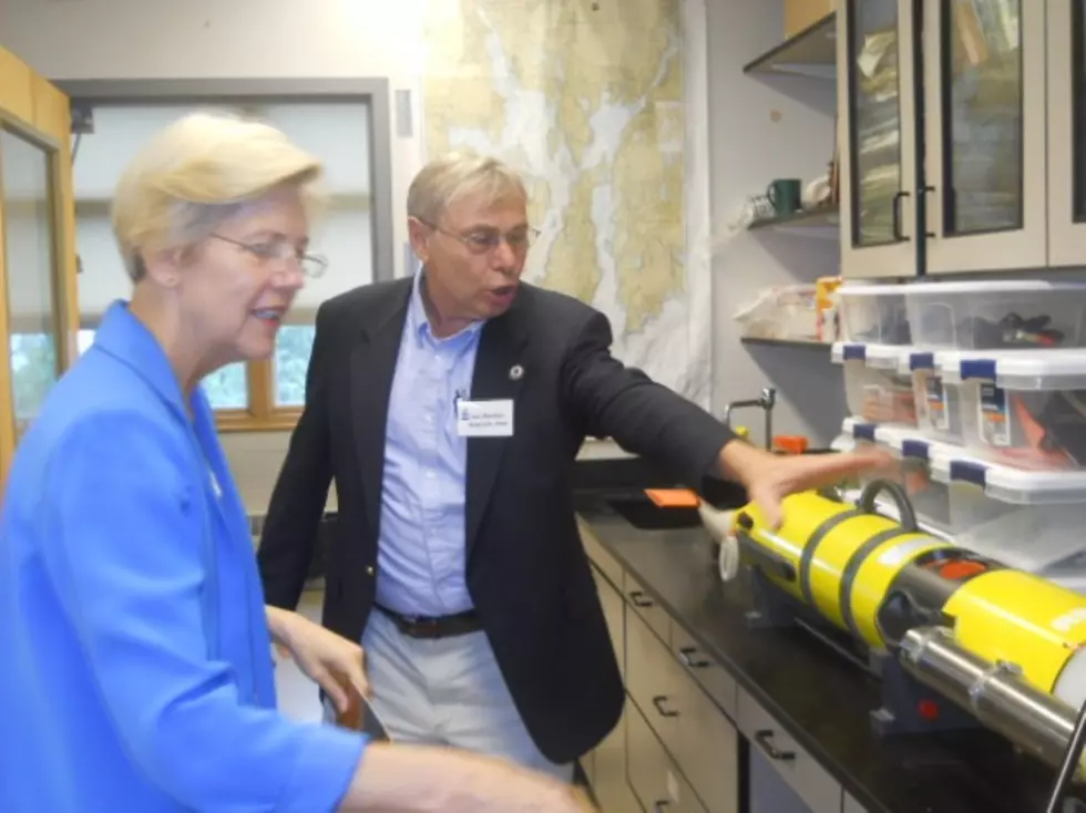 Senator Warren Talks Fishing and Ocean Research At SMAST