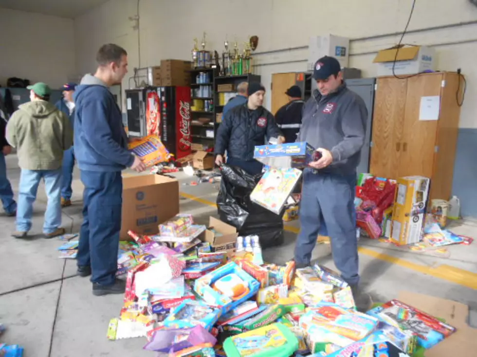 New Bedford Firefighters Team With United Way for Toy Drive