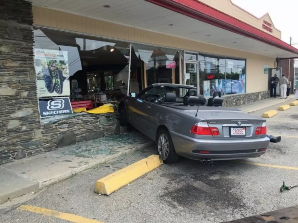 Car Crashes Into Dartmouth Store