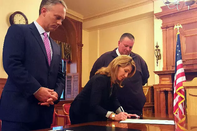 New Bedford, Dartmouth Sign Baker&#8217;s Community Compact