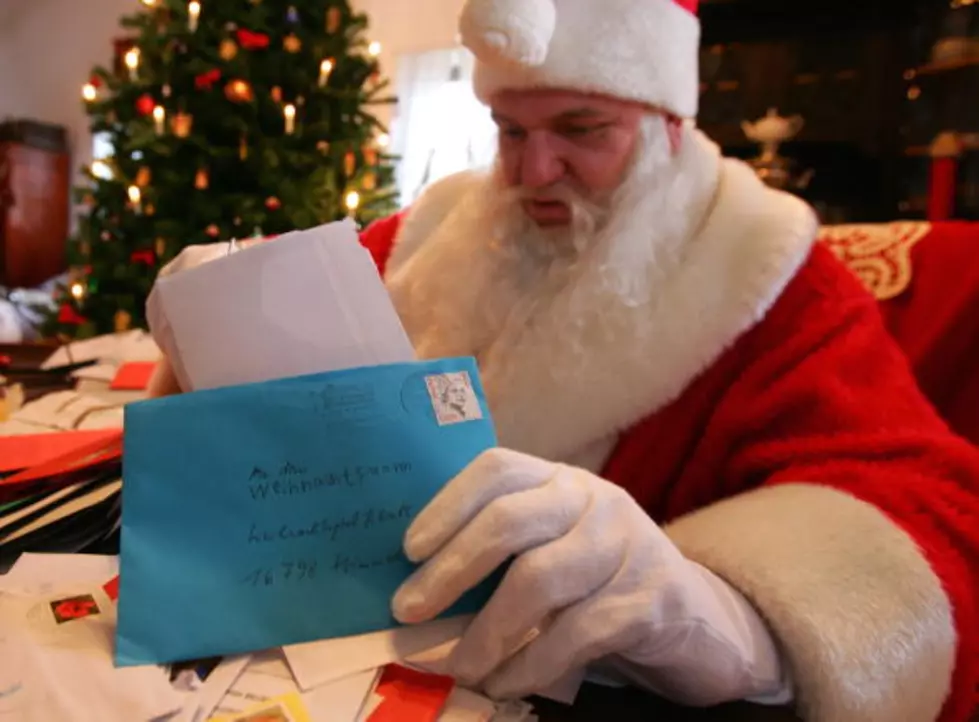 Local Elves Help Santa Reply to Letters