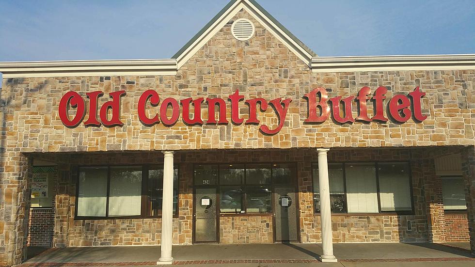 Former Old Country Buffet Employees Collect Last Paycheck