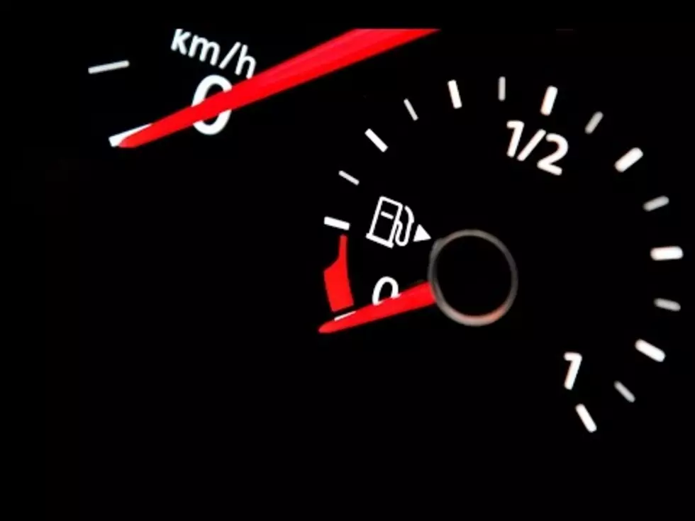 Taylor Puts His Gas Tank to the Test on Snapchat