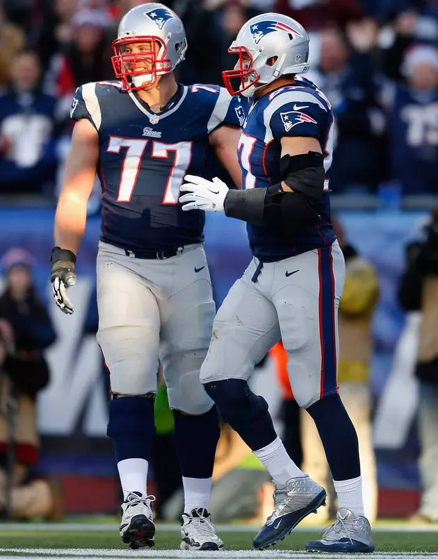 Gronkowski, 2 Others Don&#8217;t Travel With Pats To Arizona