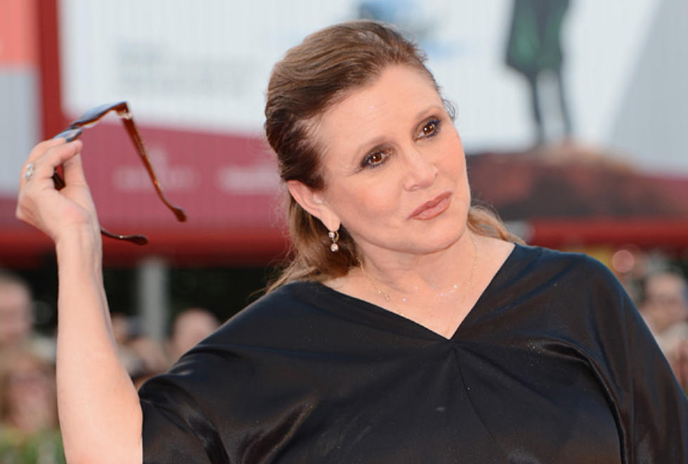 Carrie Fisher Dead After Massive Heart Attack at 60