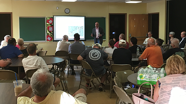 Meeting Discusses Redevelopment of Whaling City Golf Course With Area-Residents