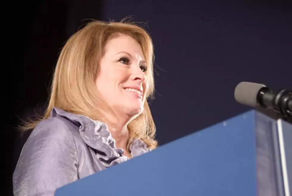 Republican Beth Lindstrom Announces Bid Against Sen. Warren