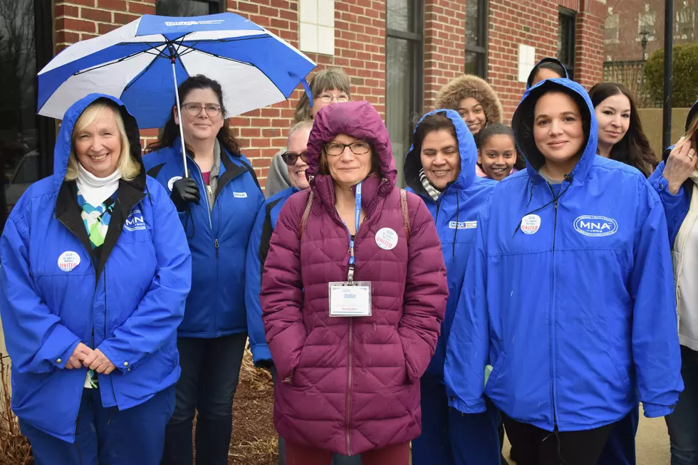 Updated: Maternity Nurses Protest at St. Luke&#8217;s Hospital in New Bedford