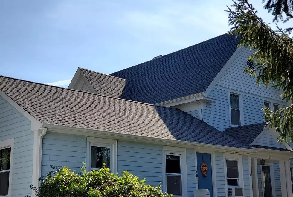 A New Roof Giveaway [TOWNSQUARE SUNDAY]