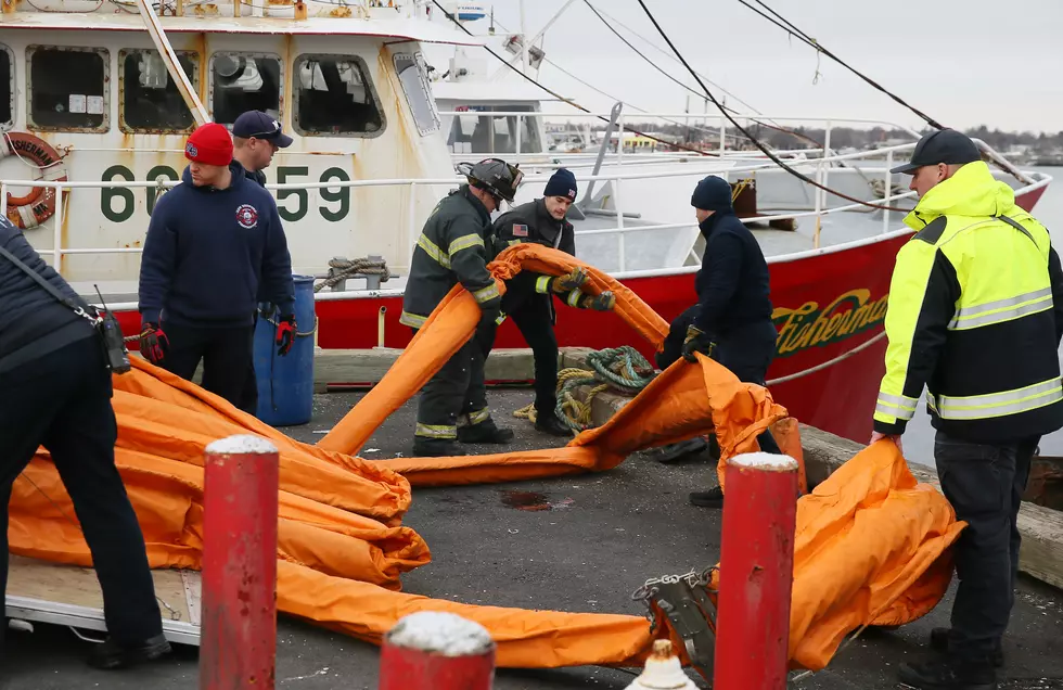 Crews Contain Oil Spill in New Bedford Harbor