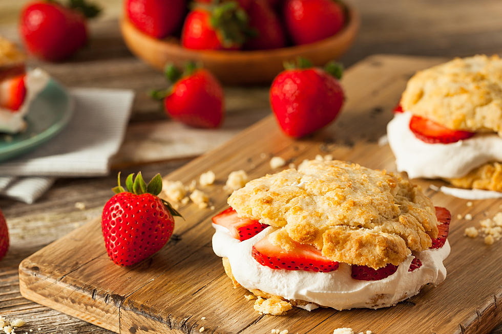 Homemade Strawberry Shortcake for the Easter Holiday