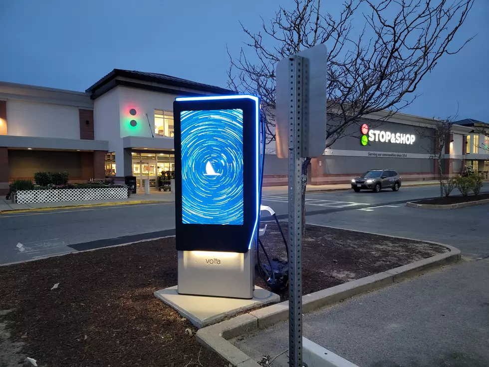 Wareham Stop &#038; Shop Adds Electric Vehicle Chargers to Parking Lot