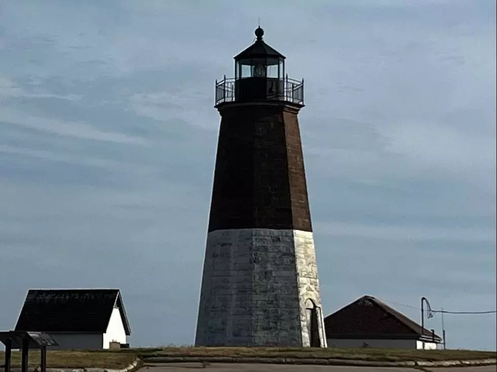 Massachusetts and Rhode Island Have Nearly 100 Lighthouses