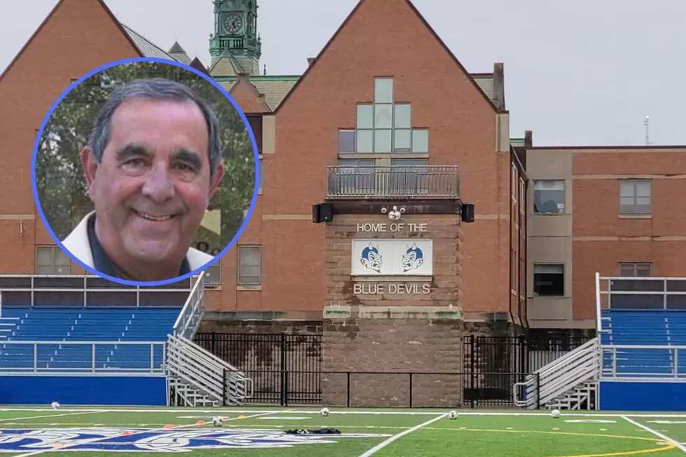 Fairhaven High Press Box Will Be Dedicated to Gil Santos