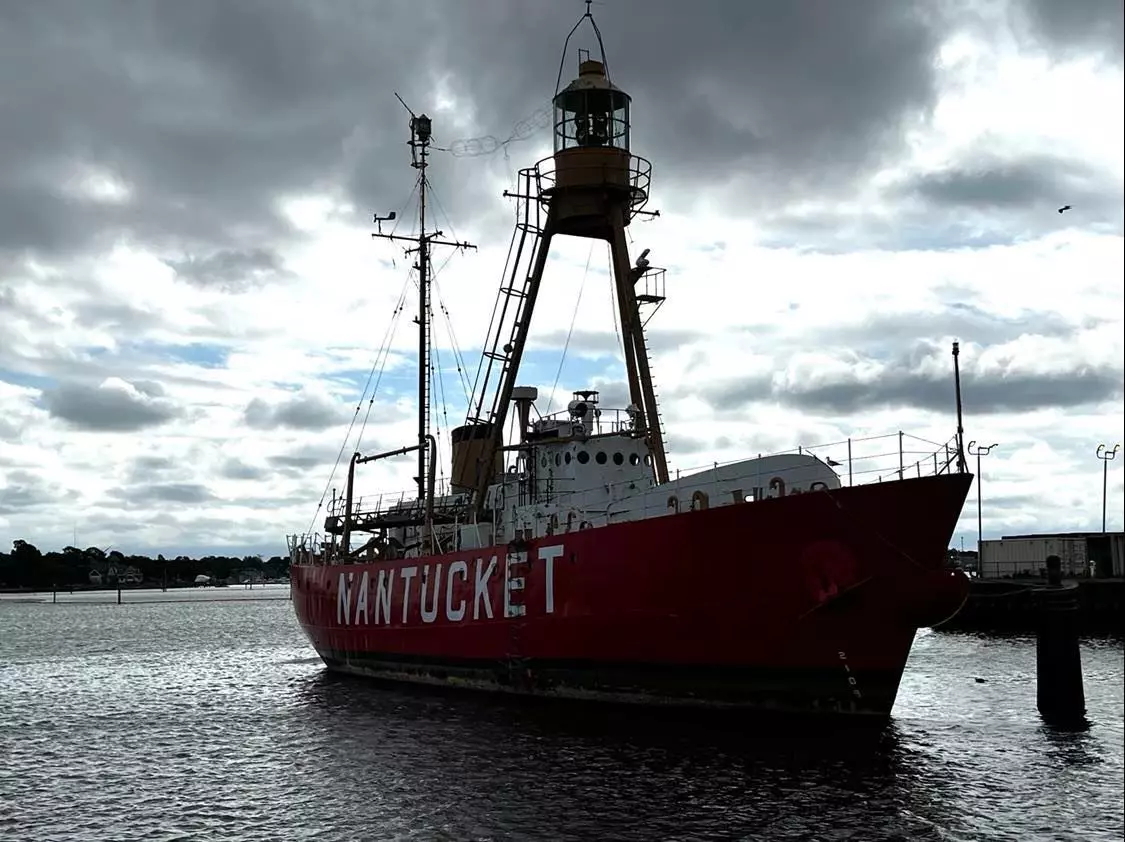Nantucket lightship returns to Mass. waters