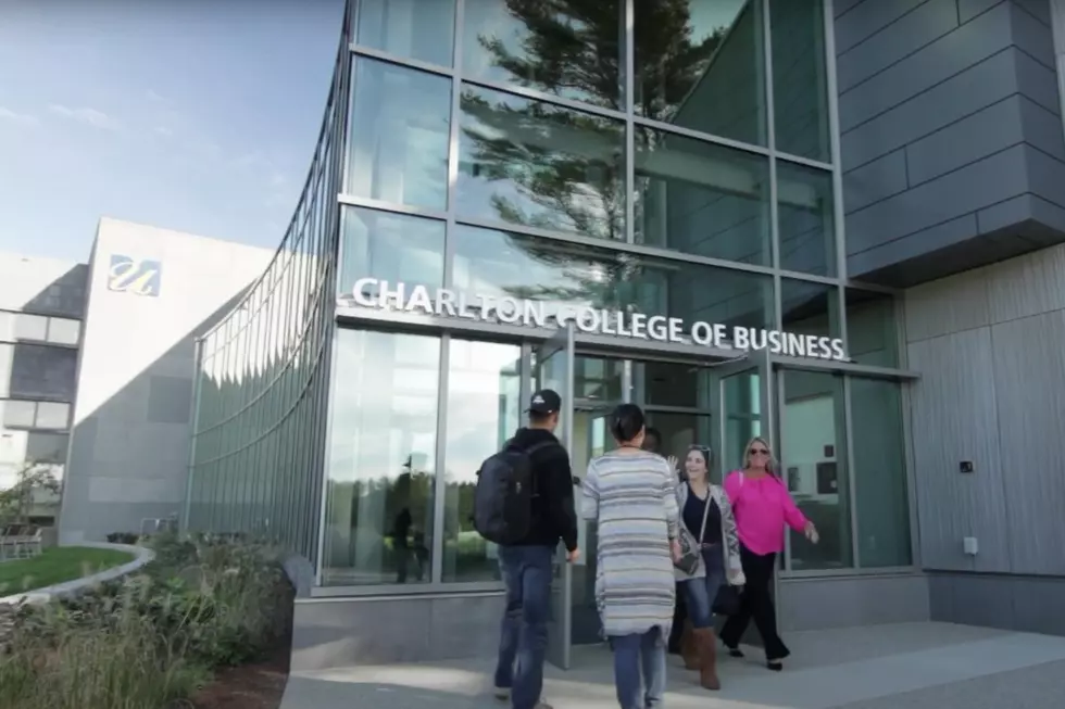 UMass Business College Earns High Rankings [TOWNSQUARE SUNDAY]