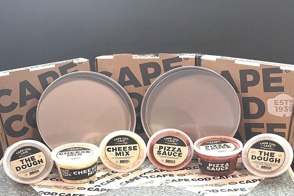Cape Cod Cafe Offers Make-Your-Own South Shore Bar Pizza Kit