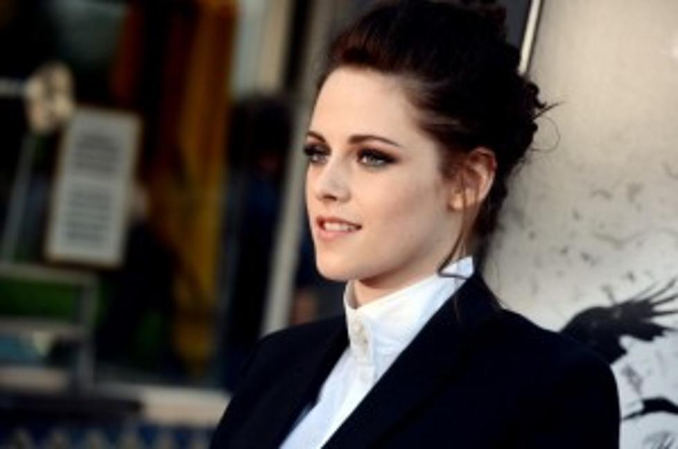 Kristen Stewart Not Kicked Out Of ‘Snow White’ Sequel, Yet.