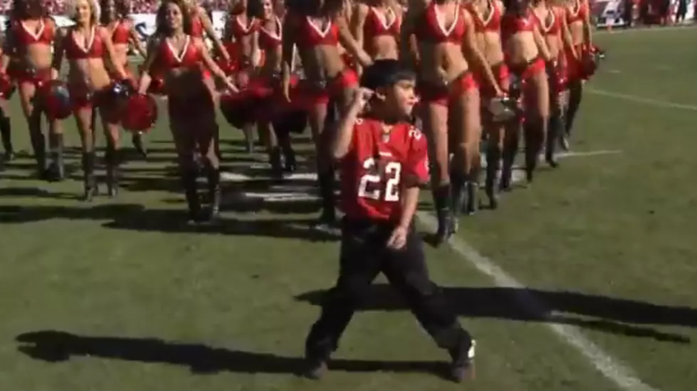 Watch This Kid Dance With the Tampa Bay Buccaneers Cheerleaders [VIDEO]