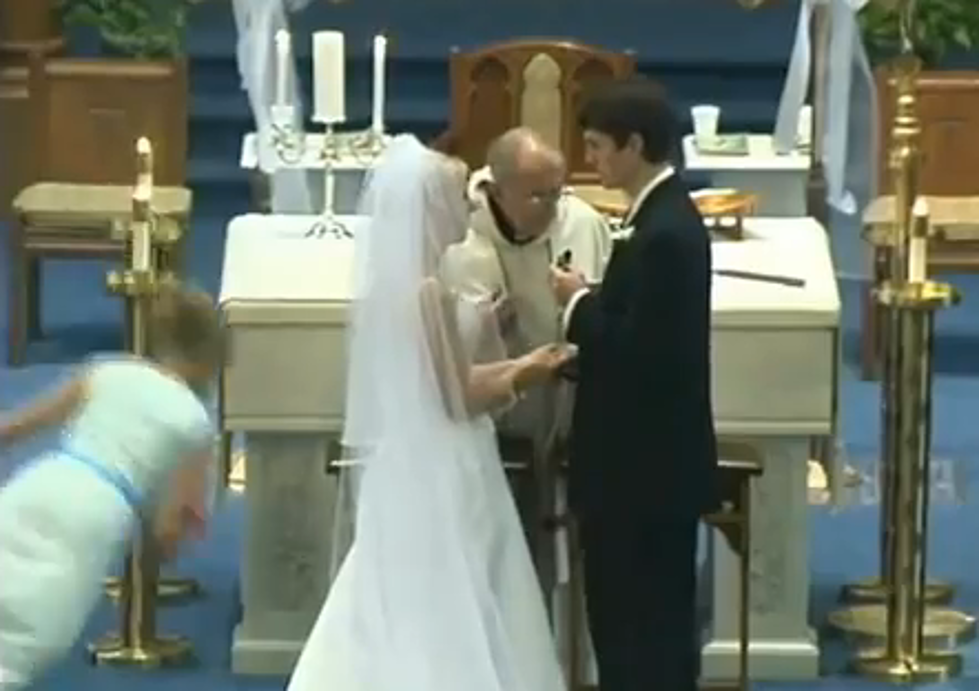 Best Wedding Fails Of 2012 [VIDEO]