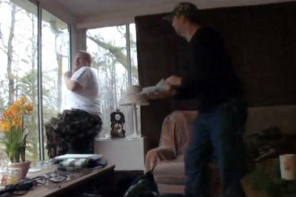 Guy Pranks Roommate With Chocolate Pudding ‘Dirty Diaper’ [VIDEO]