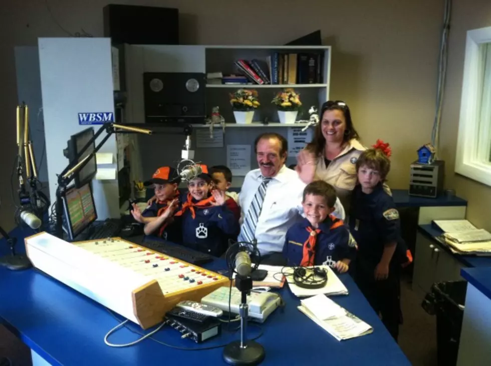 Townsquare Media New Bedford Helps Local Cub Scout Troops Get Media Badges