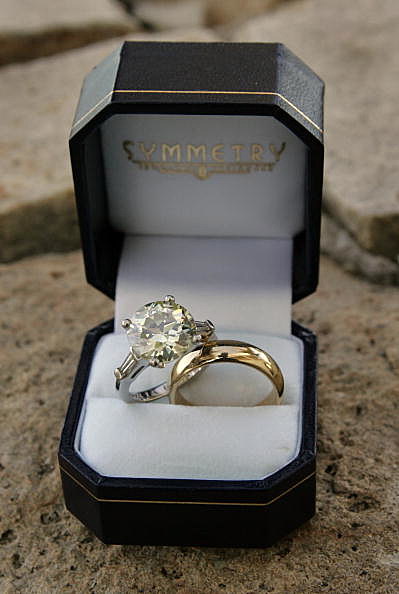 Custom Names Date Gift For Husband Wife Wedding Rings Couple Christmas -  HAPPARY