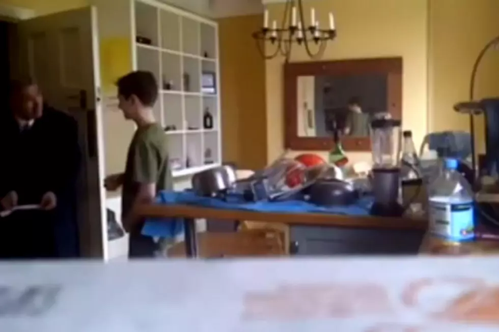 Dad’s Reaction To Son’s Math Score [VIDEO]