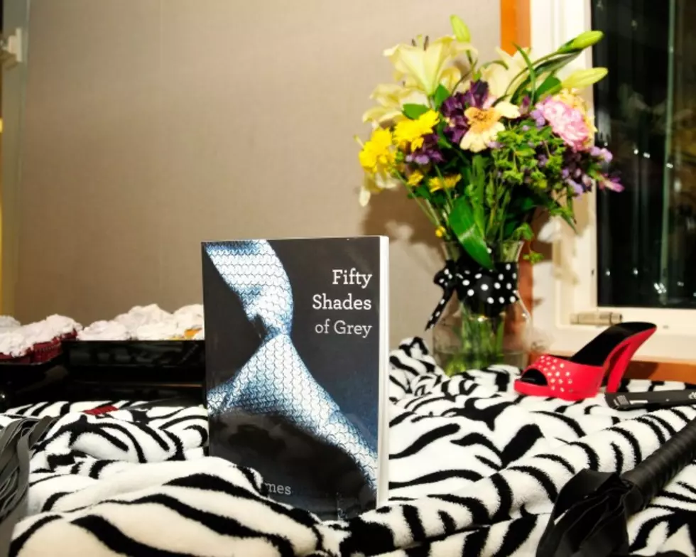 &#8217;50 Shades of Grey&#8217; Book Carries Evidence of a STD