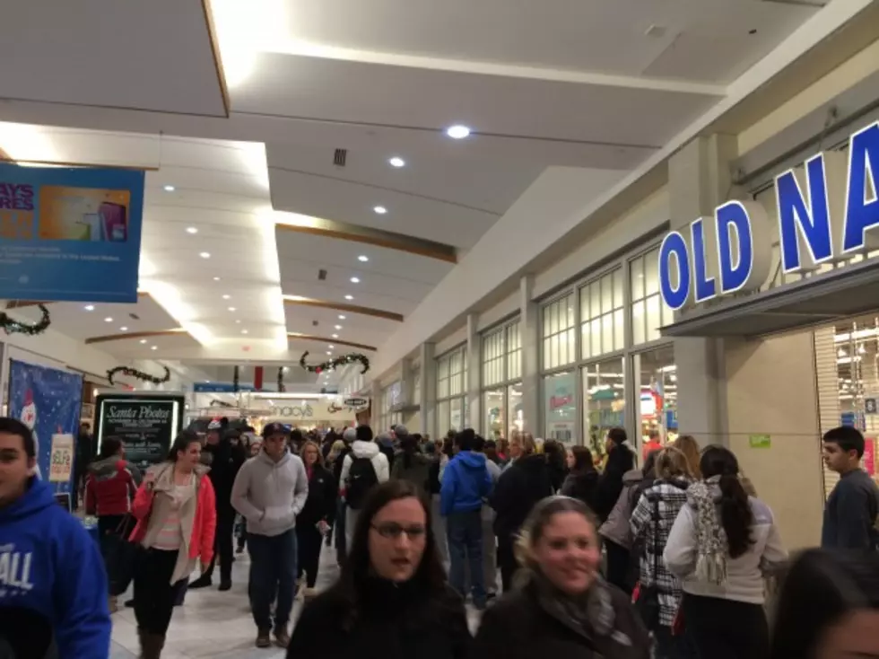 Black Friday Midnight Shopping At Dartmouth Mall