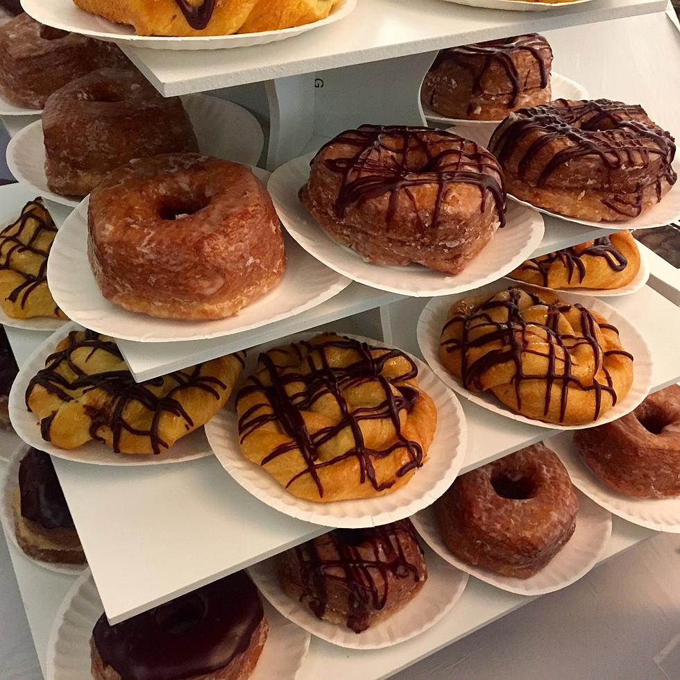 Boston Globe loves ma's donuts