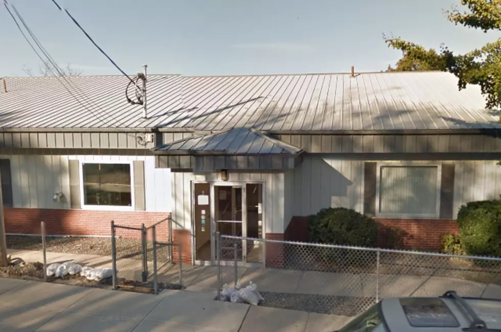 Break In And Theft At The Sylvan Animal Clinic In Fall River