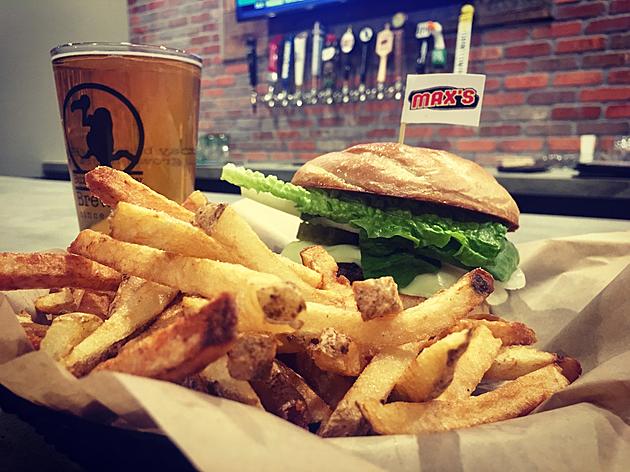 Max&#8217;s In Dartmouth Re-Opens As Newest Burger and Beer Joint