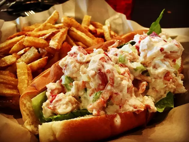Where Are The Best Southcoast Lobster Rolls? [SURVEY]