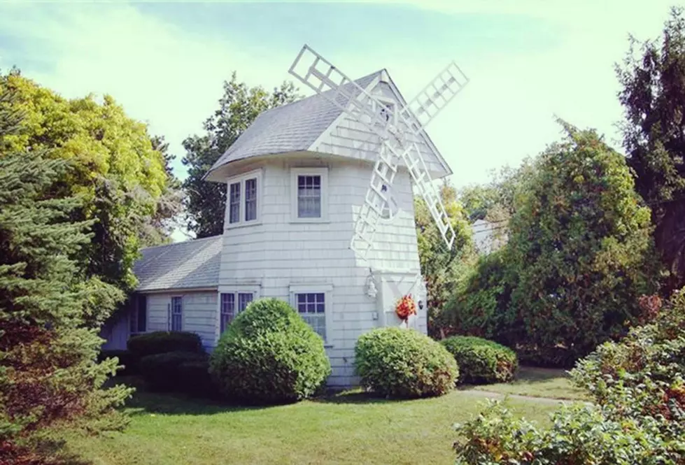 Spend the Weekend in a Windmill With This Cape Cod Airbnb Listing