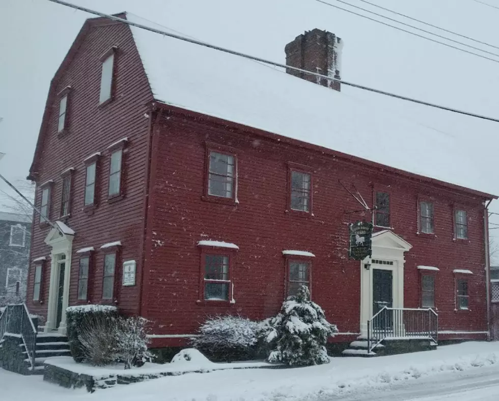 Spooky Spirits at Newport&#8217;s Haunted White Horse Tavern [ROAD TRIP WORTHY]