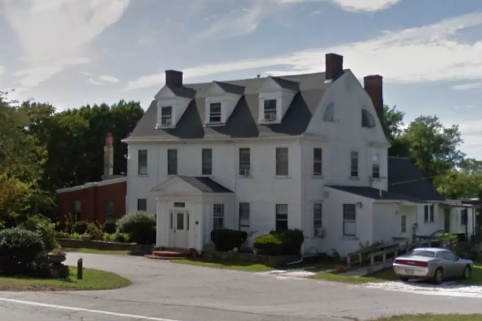 This Italian Restaurant near Providence, Rhode Island, Is Home to 350-Year-Old Ghost