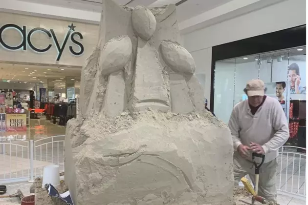 Patriots, Red Sox Sand Sculpture Showcase at Dartmouth Mall