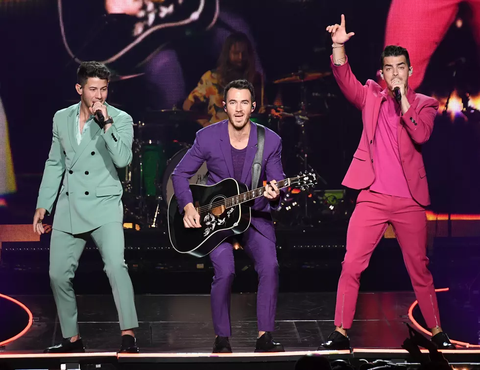 Jonas Brothers Love a &#8216;Rollercoaster&#8217; [WICKED OR WHACK?]