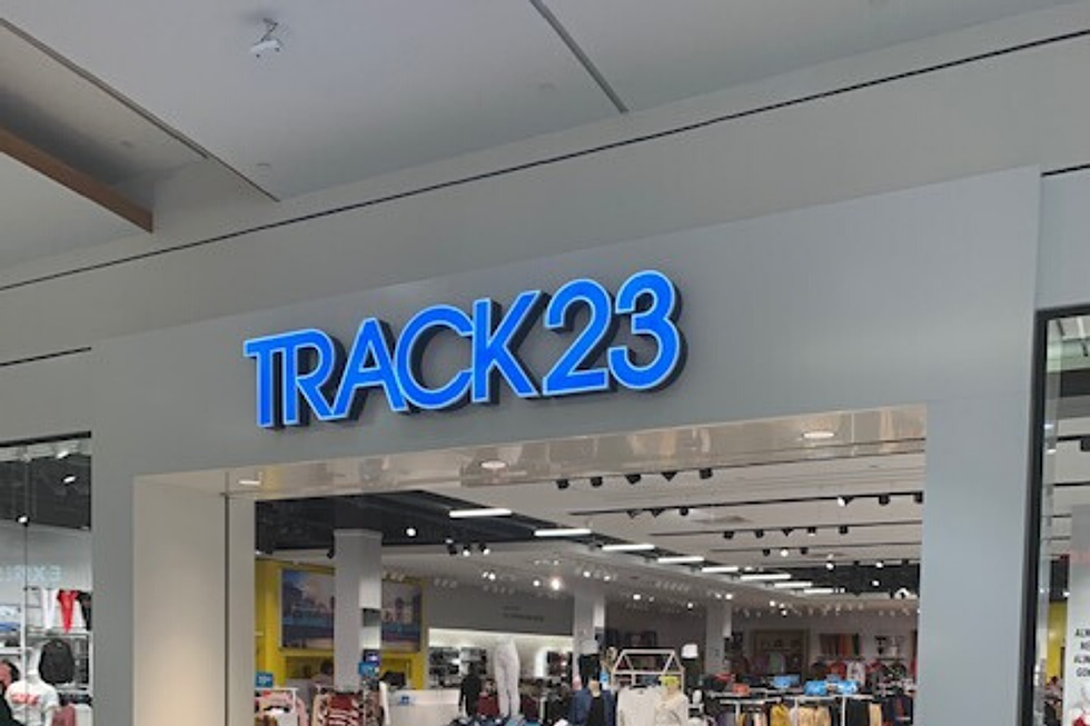 Track 23 Opens at Dartmouth Mall [PHOTOS]