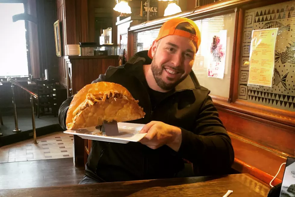 Gazelle Completes Giant Taco Challenge, Sets Record Time [VIDEO]