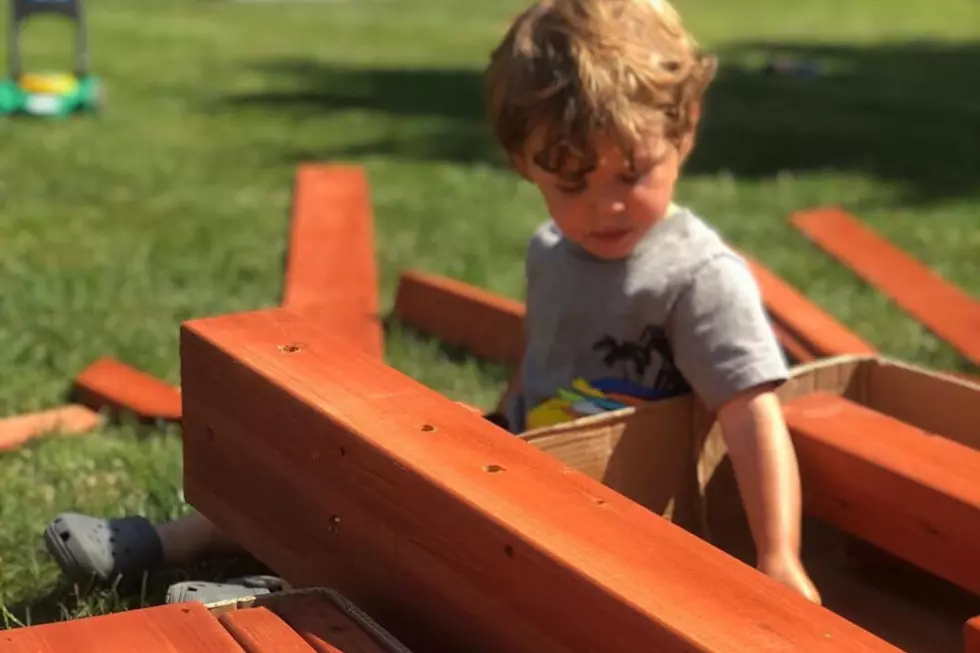 Jackson&#8217;s Adorable Cousin &#8216;Helps&#8217; Build His New Playset