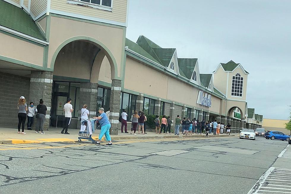 Here&#8217;s Why People Are Waiting to Get into Marshalls in Fairhaven