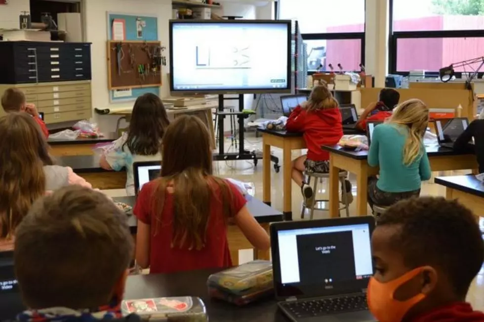Fall River Fifth Graders Learn Art With Digital Lessons