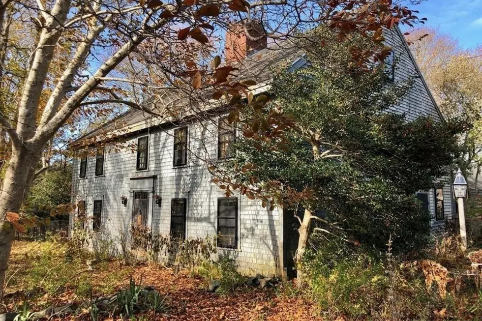 The Oldest House in Wareham Is For Sale Right Now