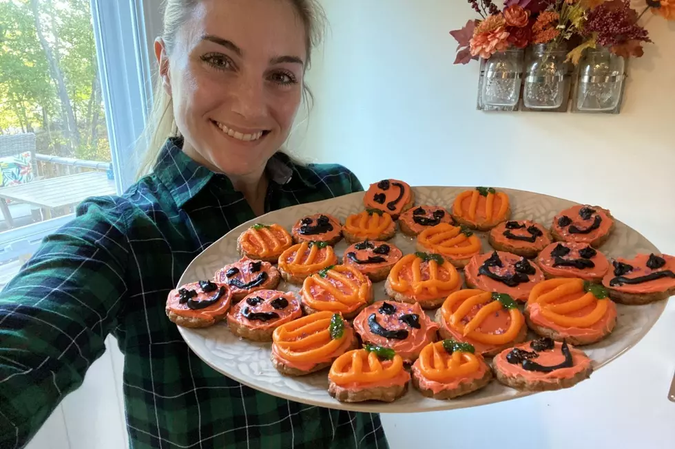 How to Make Maddie&#8217;s Sugary Pumpkin Cookies for Halloween