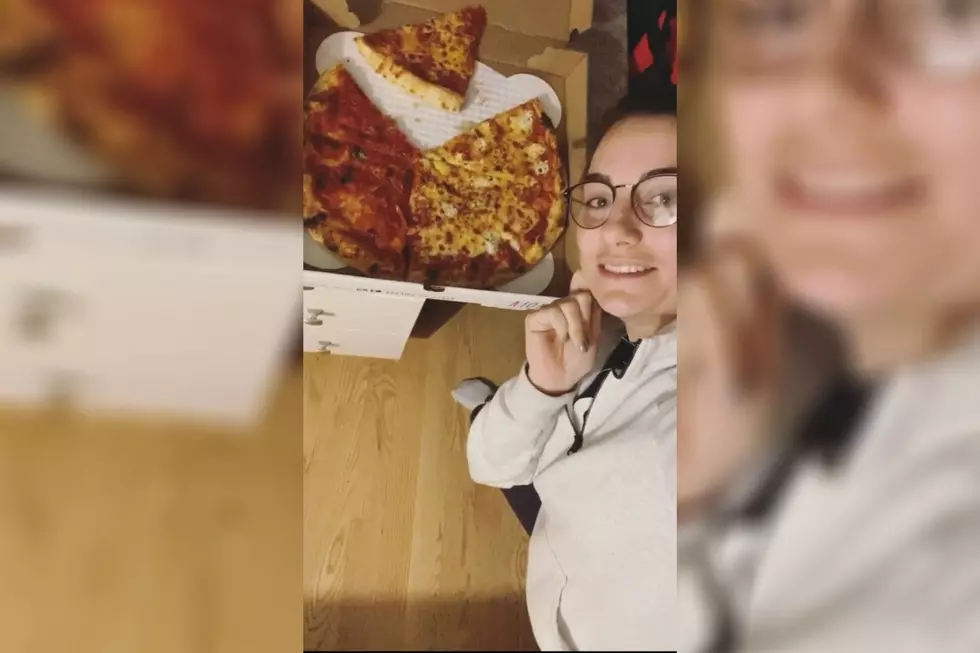 Maddie’s Pizza Order Got a Little Cheesy