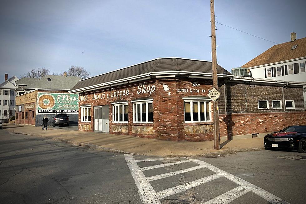 New Bedford&#8217;s Ma&#8217;s Donuts Is Re-Opening Once Again