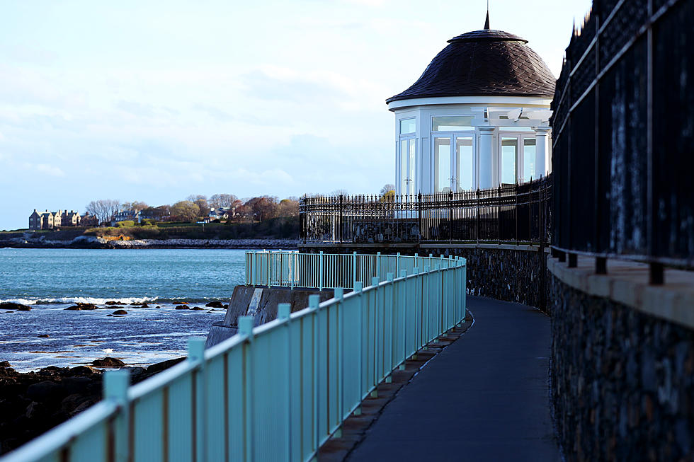 Best Pun-Based Comments About Collapsed Newport Cliff Walk