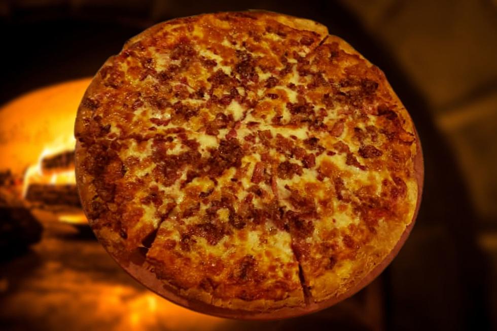 The Great Linguica Debate: Sliced or Ground Linguica on Pizza?